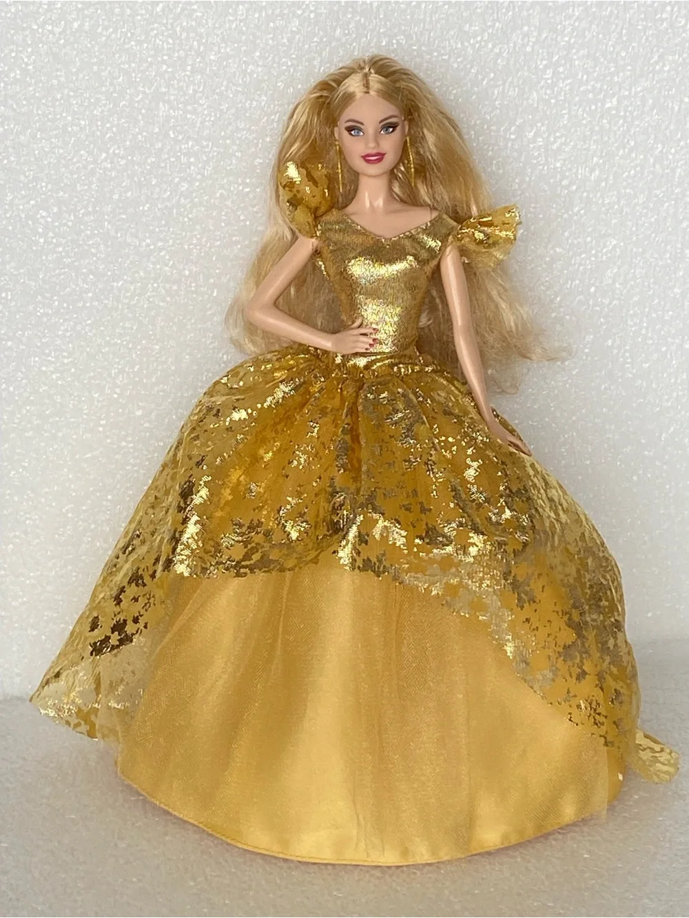 holiday barbie gold dress 2023 Holiday Barbie (with Golden Gown and Light Brown Hair) Doll — Chubzzy  Wubzzy Toys & Collectibles main image 1